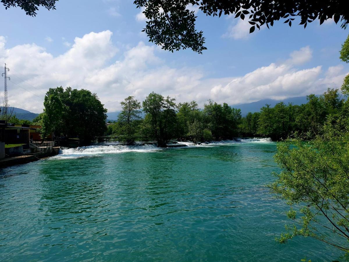 Holiday Home Waterfall View Bihać Esterno foto